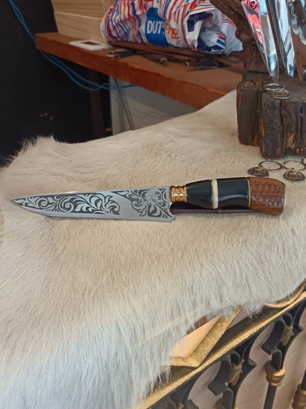 Cuchillo de hoja grabada — Heber Eduardo Cabanelas